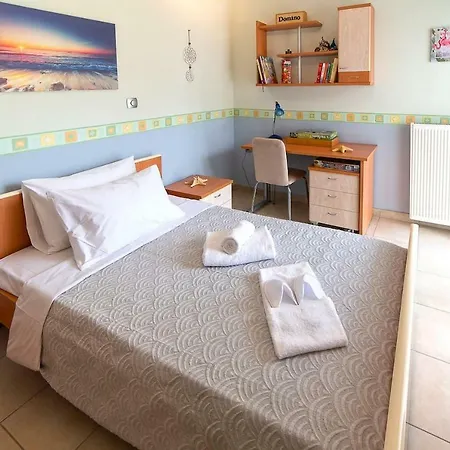 Corinthian Gulf Beachfront Lux Flat Apartment Melíssion