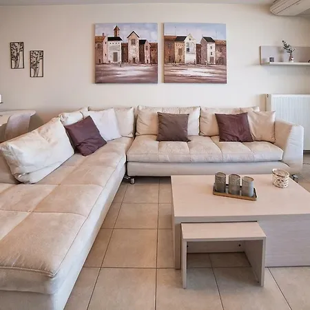 Corinthian Gulf Beachfront Lux Flat * Melíssion