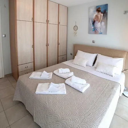 Apartment Corinthian Gulf Beachfront Lux Flat *