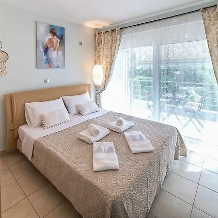 Corinthian Gulf Beachfront Lux Flat Apartment Melíssion